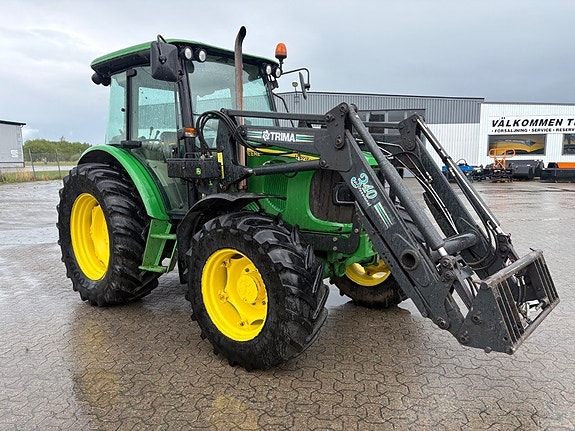 John Deere 5620 2 of 13