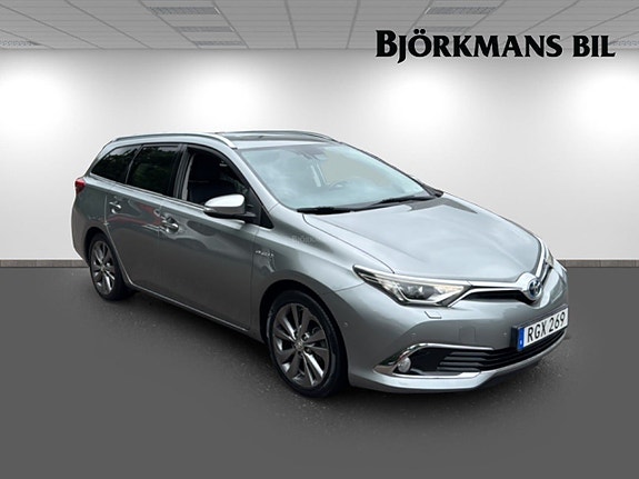 Toyota Auris 3 of 14