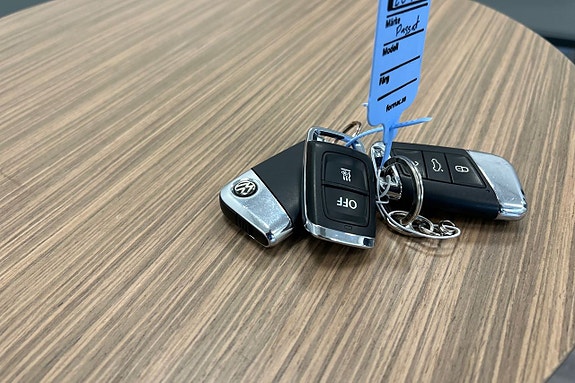 Volkswagen Passat 26 of 29