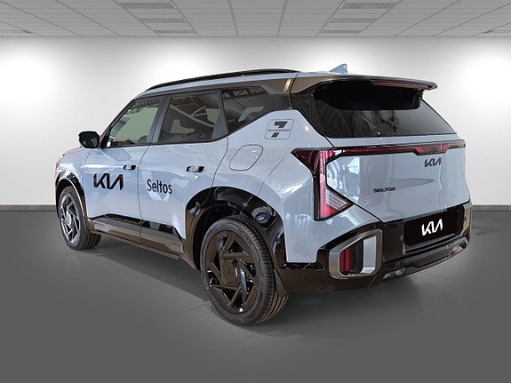 Kia Seltos 6 of 23