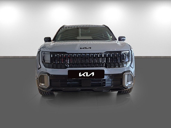 Kia Seltos 2 of 5