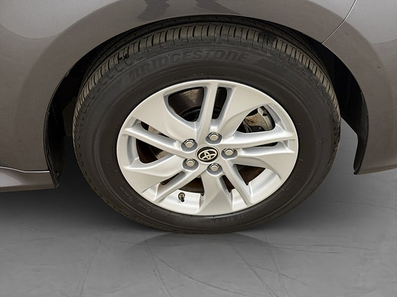 Toyota Yaris 27 of 27