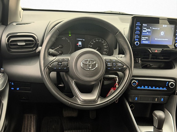 Toyota Yaris 12 of 27