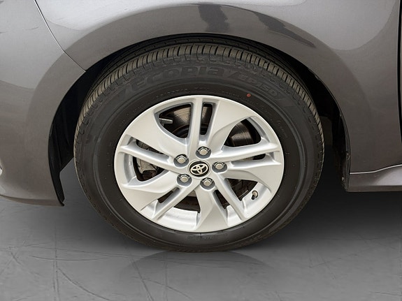 Toyota Yaris 24 of 27