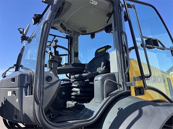 New Holland W 100D 12 of 19