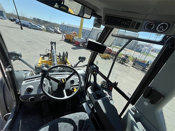 New Holland W 100D 14 of 19