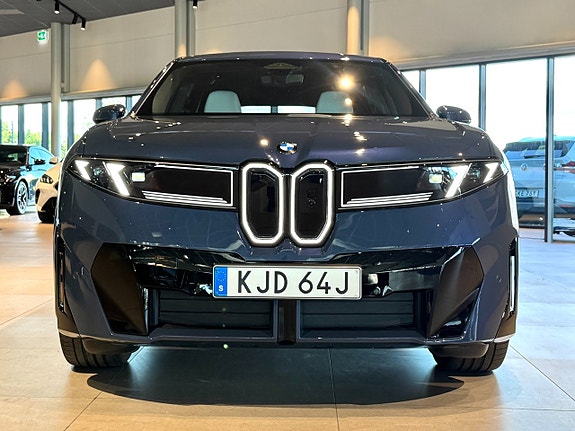 BMW iX3 2 of 5