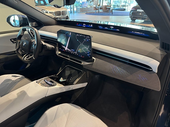 BMW iX3 17 of 23