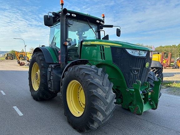 John Deere 7250 R 3 of 12