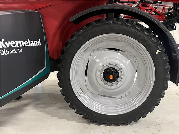 Kverneland IX Track T4 5300L 7 of 16