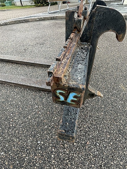 SE Equipment  Pallgaffelställ 6 of 7