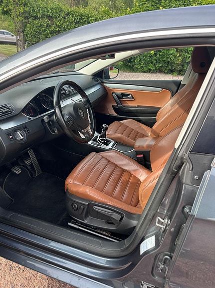 Volkswagen Passat CC 5 of 5