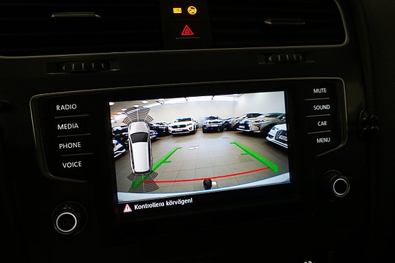 Volkswagen Golf Alltrack 10 of 20