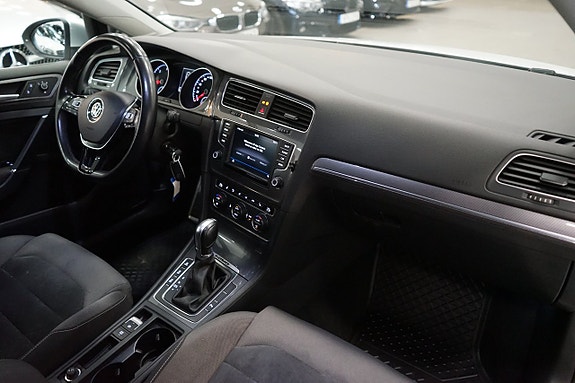 Volkswagen Golf Alltrack 16 of 20