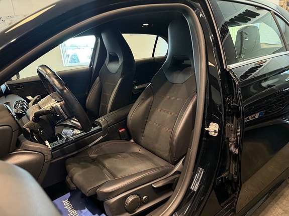 Mercedes-Benz A250 e 10 of 25