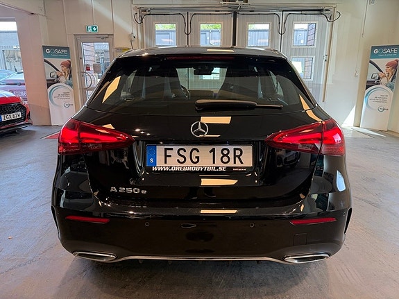 Mercedes-Benz A250 e 24 of 25