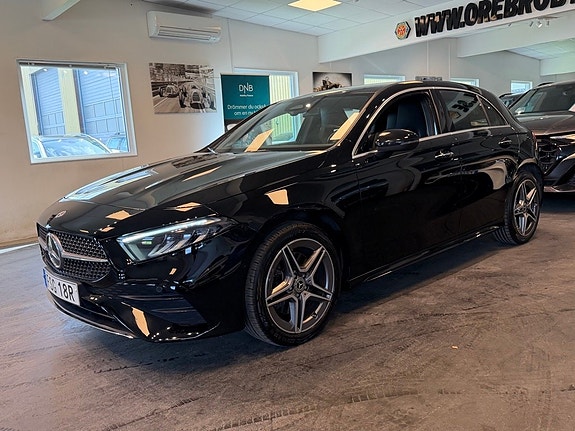 Mercedes-Benz A250 e 2 of 5