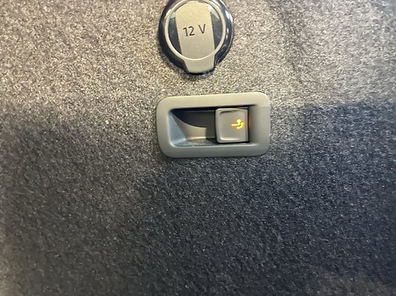 Volkswagen Golf VIII 13 of 25