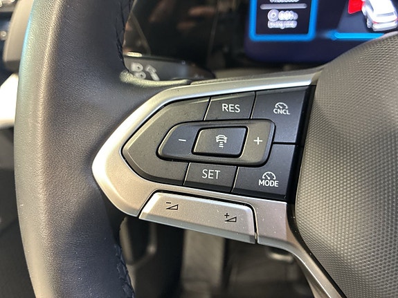 Volkswagen Golf VIII 17 of 25