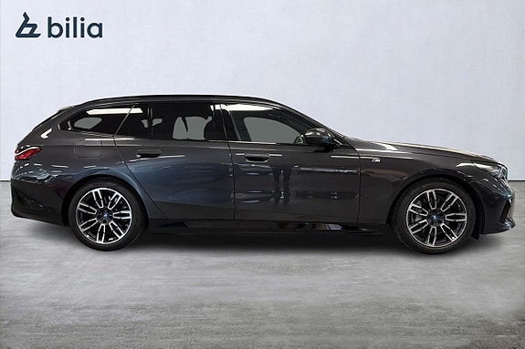 BMW i5 16 of 18