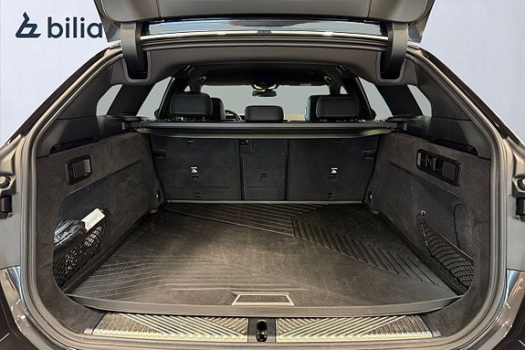BMW i5 10 of 18