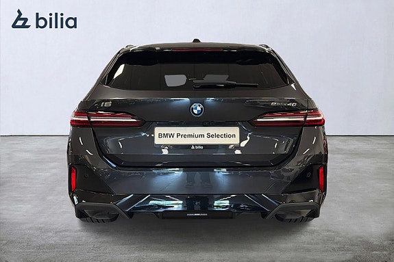 BMW i5 4 of 18