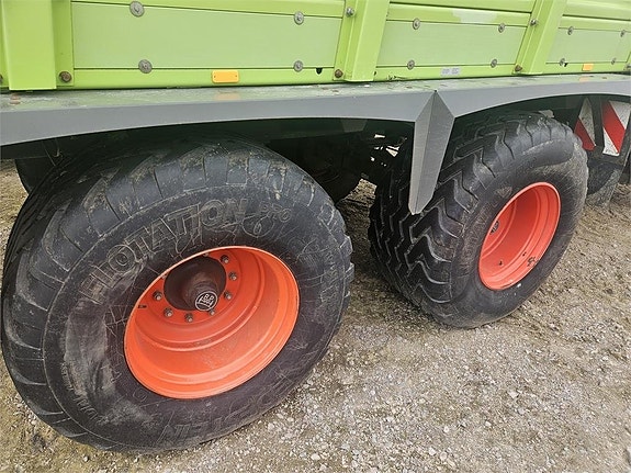 CLAAS Cargo 9500 4 of 6