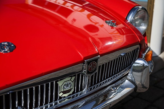 MG MGB 9 of 16