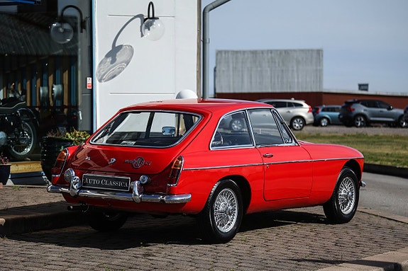 MG MGB 7 of 16