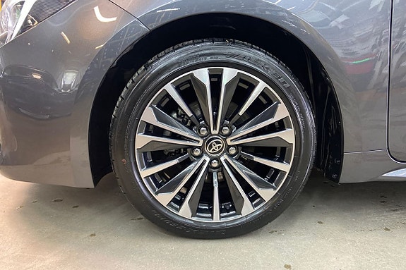 Toyota Corolla 17 of 21