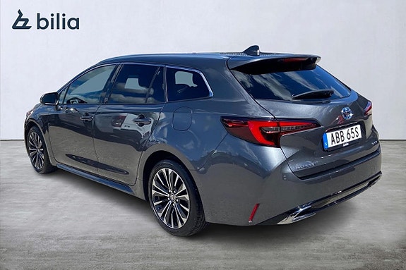 Toyota Corolla 2 of 21