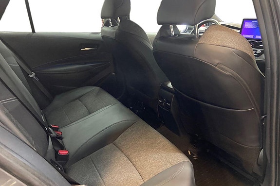 Toyota Corolla 9 of 21