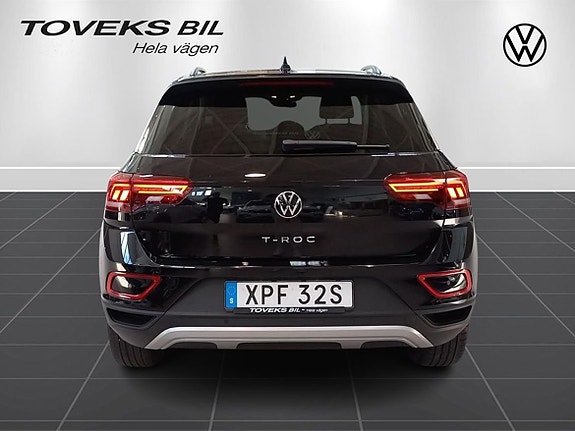 Volkswagen T-Roc 6 of 13