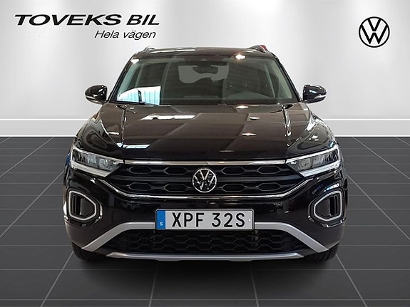 Volkswagen T-Roc 2 of 5