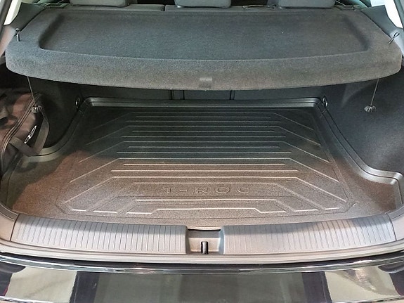 Volkswagen T-Roc 13 of 13