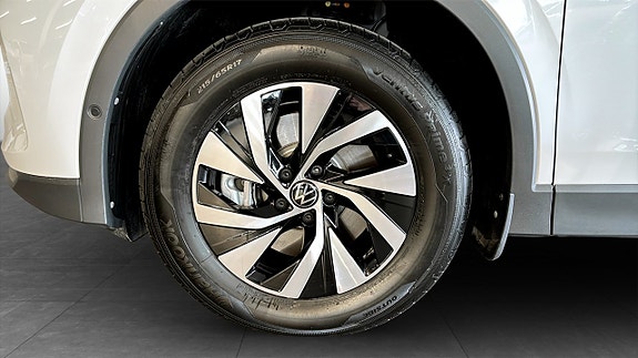Volkswagen Tiguan 6 of 20