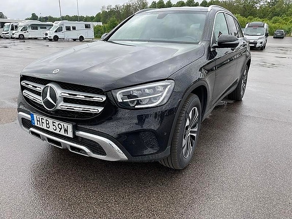 Mercedes-Benz GLC300 e 2 of 2