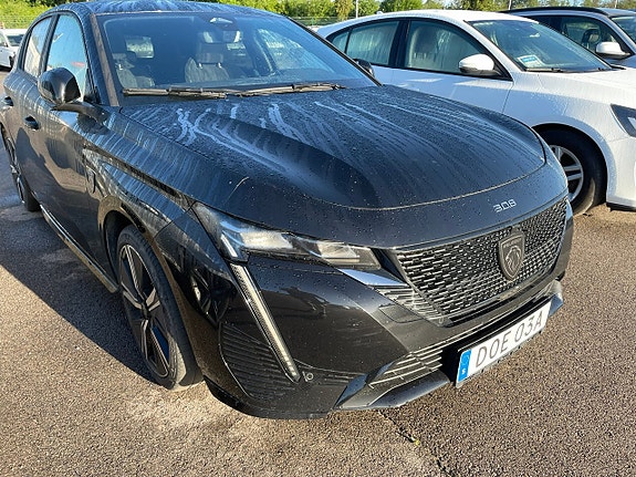 Peugeot 308 2 of 2