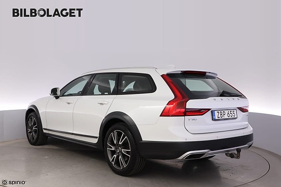 Volvo V90 Cross Country 4 of 5