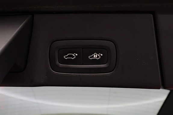 Volvo V90 Cross Country 11 of 14