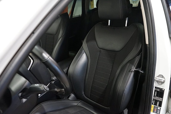 BMW 330e 12 of 15