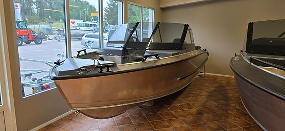 Silver Hawk BRX 2026 / Yamaha F100LB