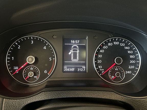 Volkswagen Sharan 16 of 18
