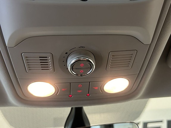 Volkswagen Sharan 17 of 18