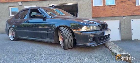 BMW 530i 5 of 5