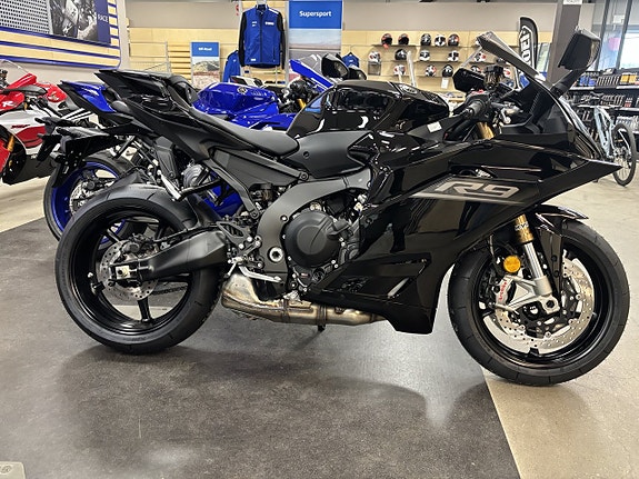 Yamaha YZF-R9 Tech Black 2 of 9