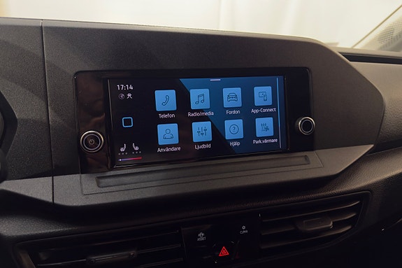 Volkswagen Caddy Maxi 13 of 22