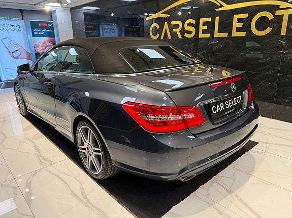 Mercedes-Benz E350 3 of 5