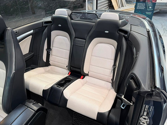 Mercedes-Benz E350 15 of 26