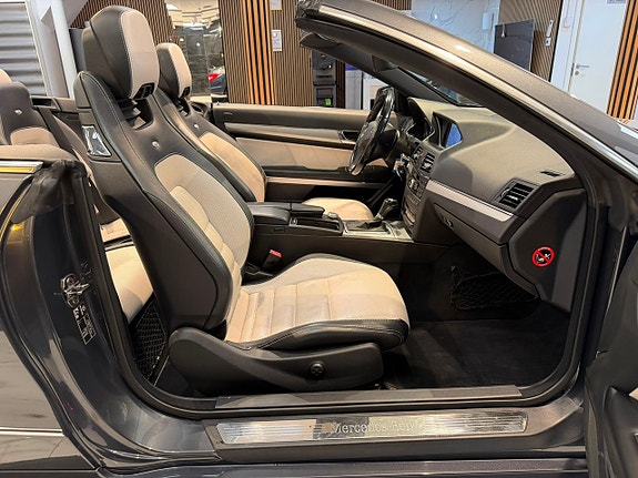 Mercedes-Benz E350 16 of 26
